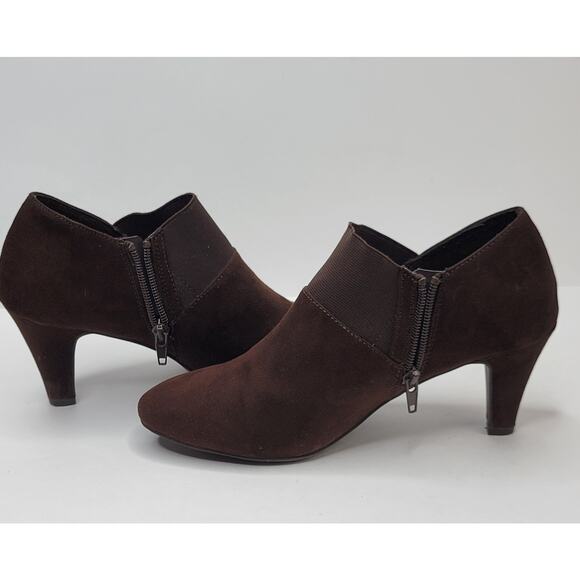 London Fog Boots Women 8M Brown Suede Ankle Zip Booties 2" Heel Dressy Casual - Picture 7 of 13